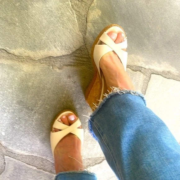 NIB Jimmy Choo off -white Almer mules Sz 40 - Picture 6 of 8